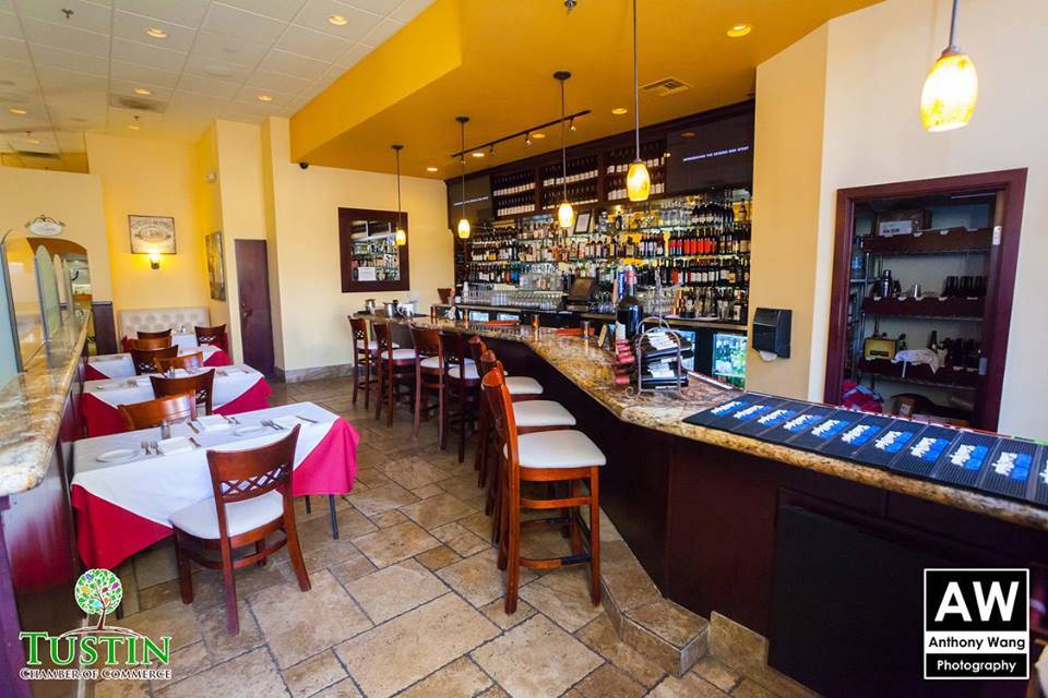 Luna Rossa | meal takeaway | 2449 Park Ave, Tustin, CA 92782, USA | 7142590861 OR +1 714-259-0861