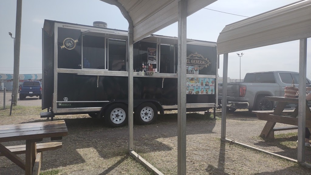 Birrieria y Mariscos El General | restaurant | 6110 Ayers St, Corpus Christi, TX 78415, USA | 3614616888 OR +1 361-461-6888