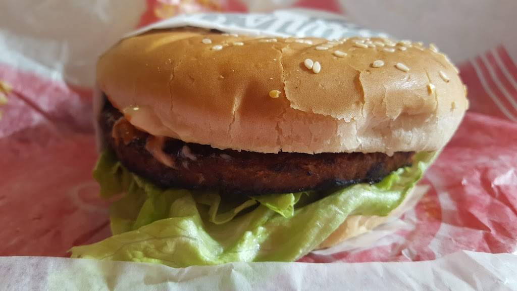 Carls Jr. | restaurant | 1340 N Cleveland Ave, Loveland, CO 80537, USA | 9706692922 OR +1 970-669-2922