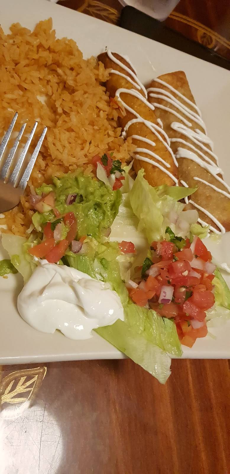 El Tapatio Mexican Restaurant | restaurant | 2921 Raleigh Rd Pkwy W, Wilson, NC 27896, USA | 2522370687 OR +1 252-237-0687