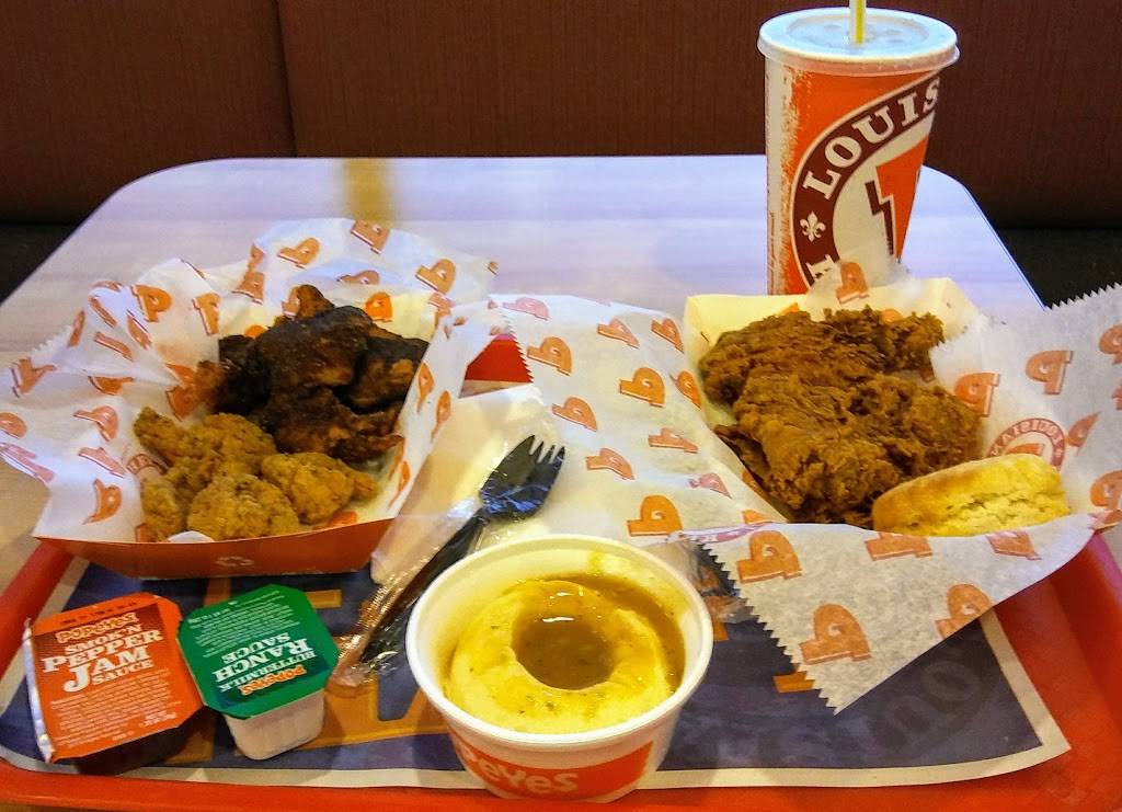 Popeyes Louisiana Kitchen | restaurant | 13910-C, Horizon Blvd, Horizon City, TX 79928, USA | 9158525322 OR +1 915-852-5322