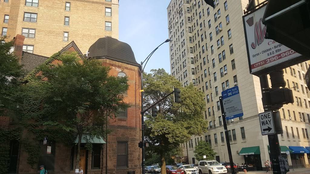 Mellos Carryout | restaurant | 2100 N Clark St, Chicago, IL 60614, USA | 7732969600 OR +1 773-296-9600