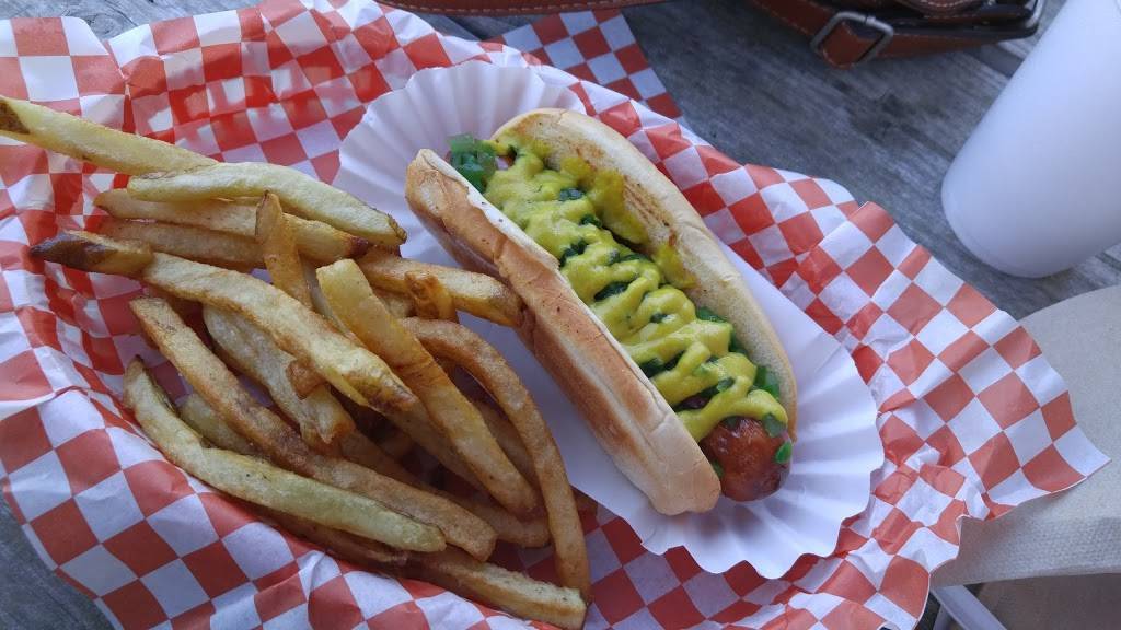 Rippers RoadStand Plus Beer | restaurant | 5967 Factory Shops Blvd, Ellenton, FL 34222, USA | 9414797999 OR +1 941-479-7999