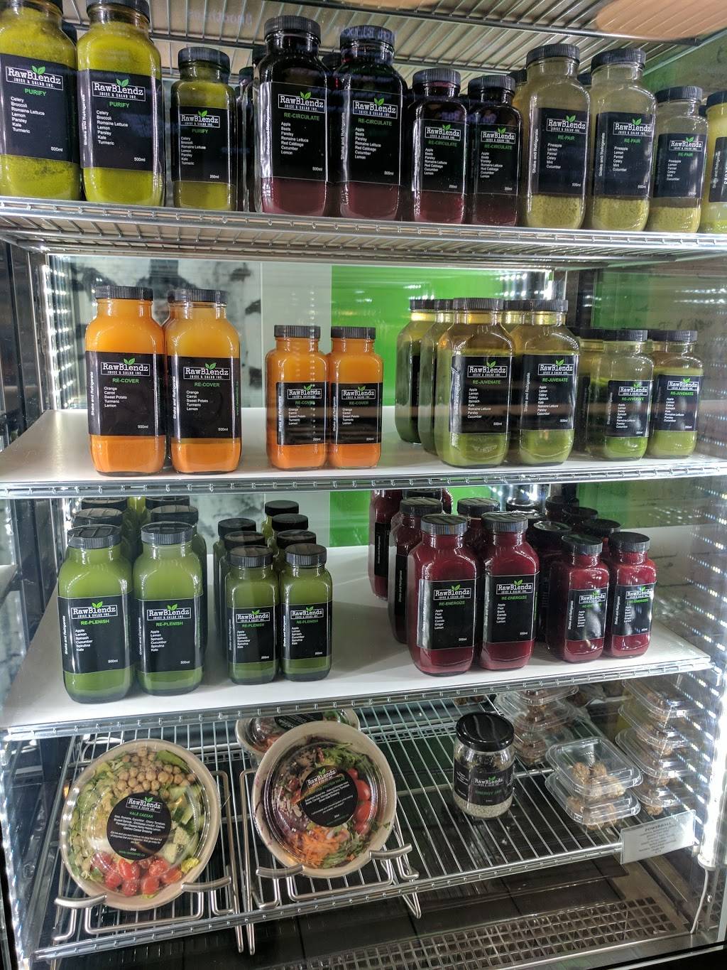 RawBlendz Juice & Salad | restaurant | 215 Lakeshore Rd E, Mississauga, ON L5G 1G5, Canada | 9058232780 OR +1 905-823-2780