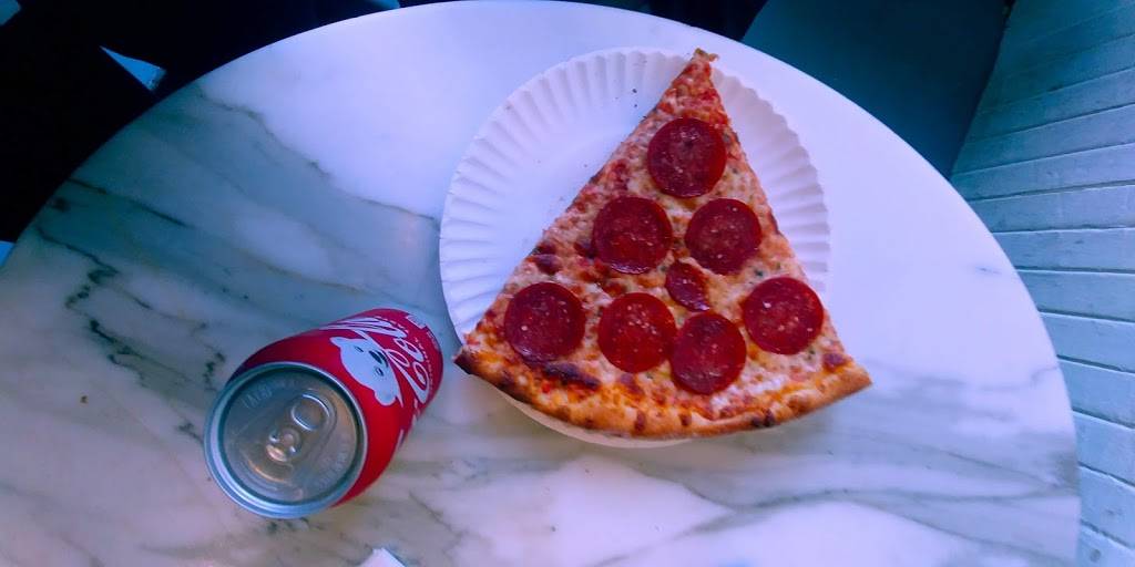 The Village Kitchen | restaurant | 359 Huron Ave, Cambridge, MA 02138, USA | 6174913133 OR +1 617-491-3133