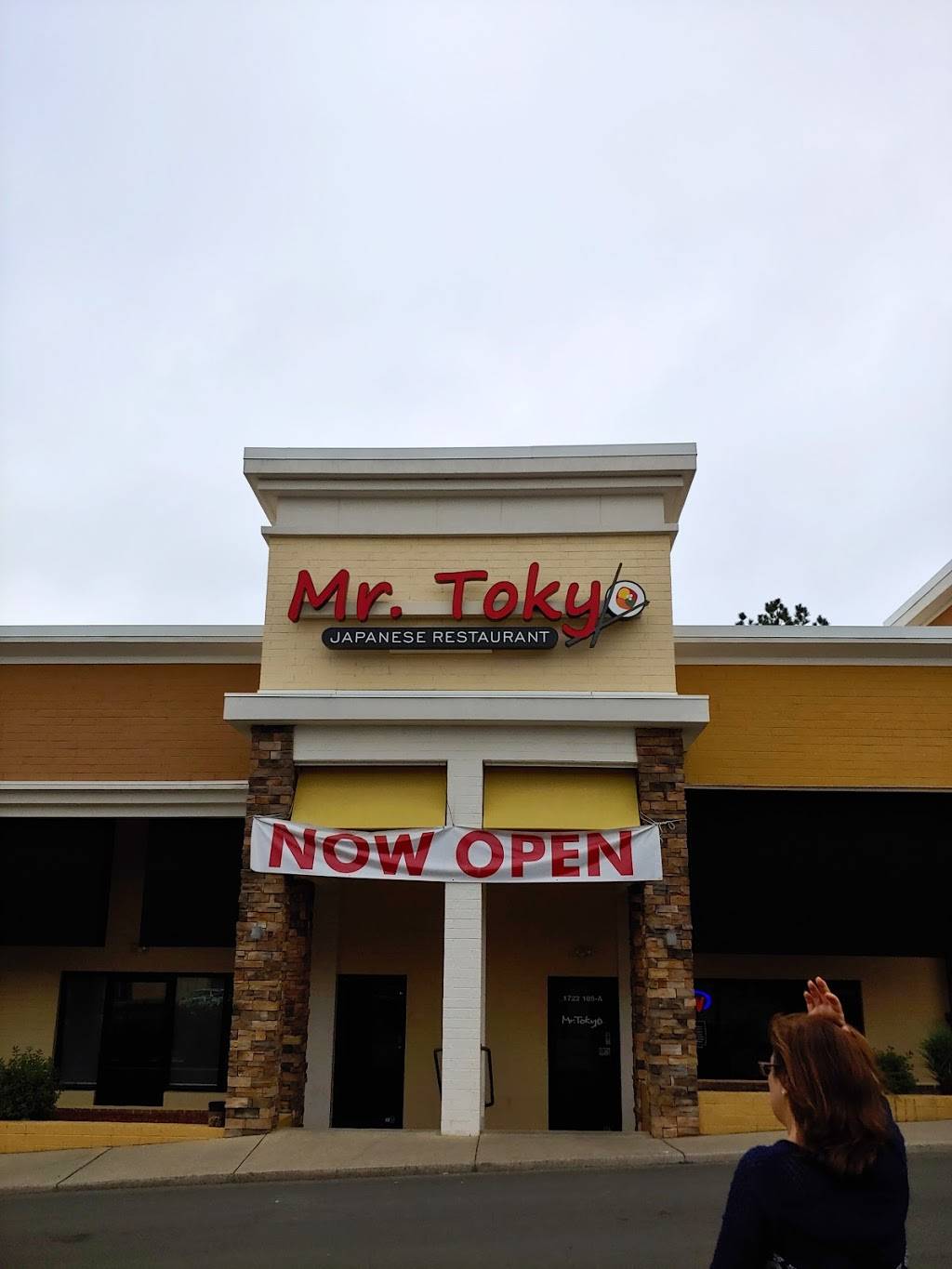 Mr Tokyo Japanese Restaurant | restaurant | 1722 Fordham Blvd STE 105A, Chapel Hill, NC 27541, USA | 9192404552 OR +1 919-240-4552