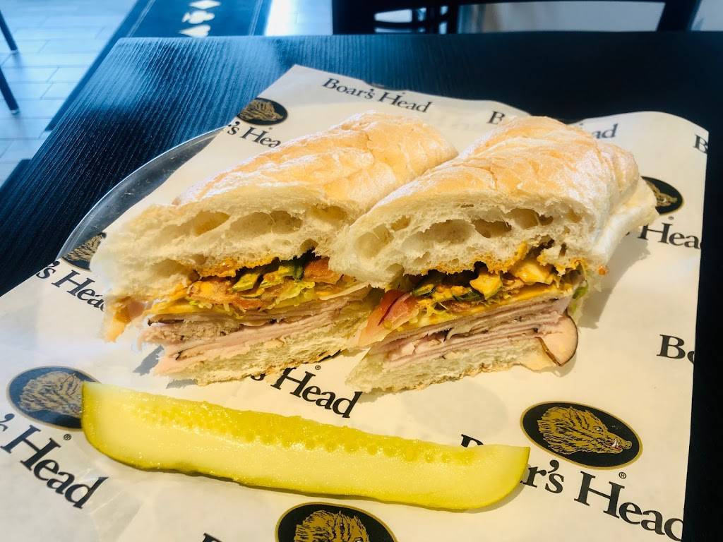 Lucky Bernies | restaurant | 3035 N Oak Grove Ave Ste 101, Waukegan, IL 60087, USA | 8476724722 OR +1 847-672-4722