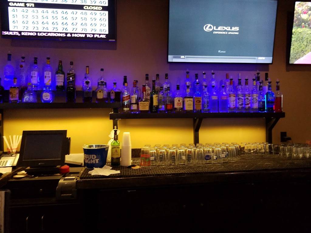 DJs Dugout Sports Bar - Miracle Hills | restaurant | 777 N 114th St, Omaha, NE 68154, USA | 4024988855 OR +1 402-498-8855