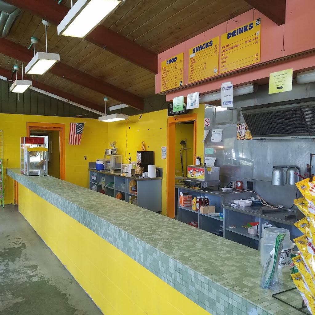 Jrs concession | restaurant | 2 Crooked Lake Trail, Pinckney, MI 48169, USA | 7343550784 OR +1 734-355-0784