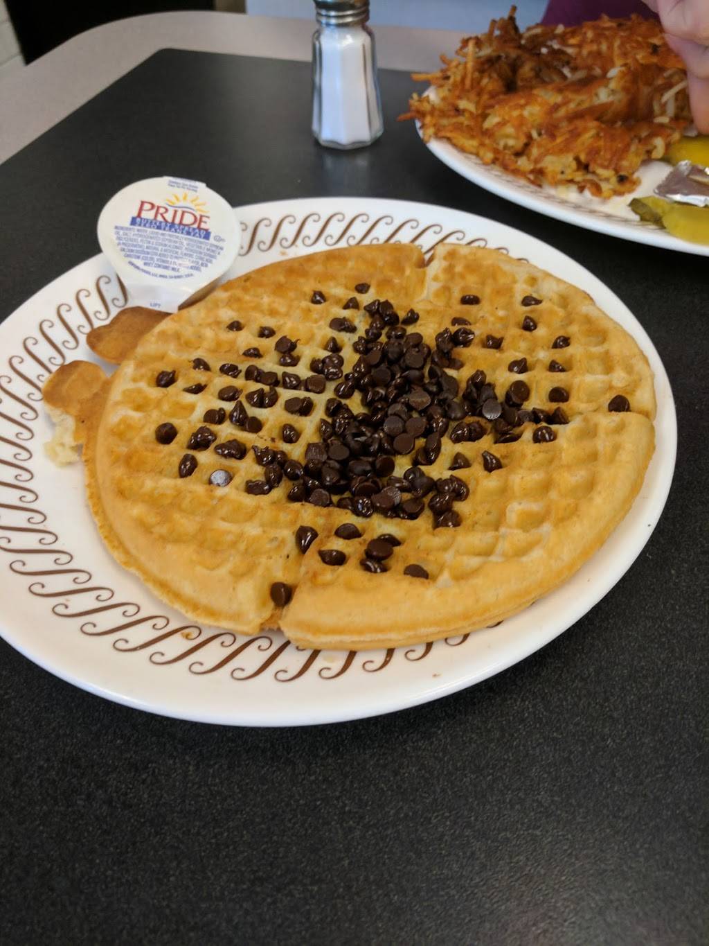 Waffle House | meal takeaway | 228 W Trinity Ln, Nashville, TN 37207, USA | 6152629139 OR +1 615-262-9139