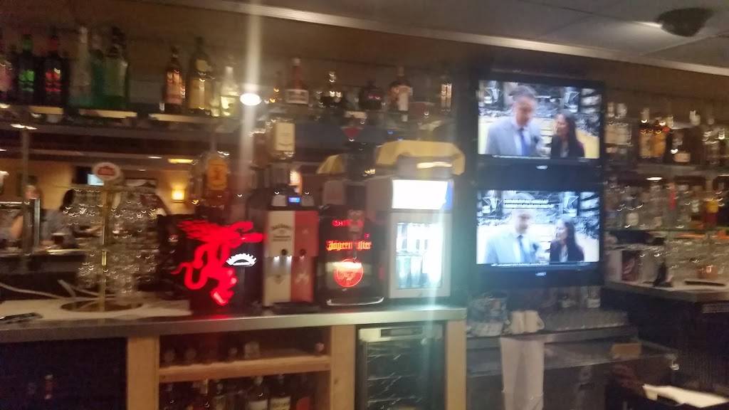 Dukes The Bar | restaurant | 2020A Menaul Blvd NE #2070, Albuquerque, NM 87107, USA | 5058842511 OR +1 505-884-2511