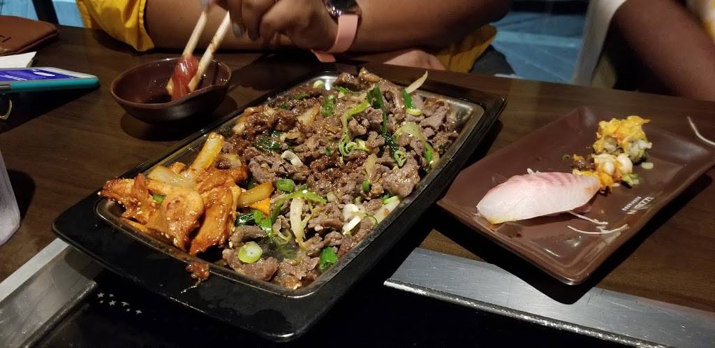 Izziban Sushi & BBQ | restaurant | 5310 E Colonial Dr, Orlando, FL 32807, USA | 4072708811 OR +1 407-270-8811