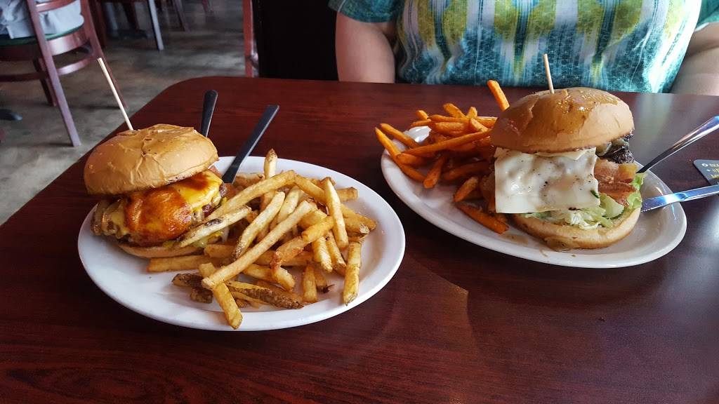 Freds North | cafe | 2730 Western Center Blvd, Fort Worth, TX 76131, USA | 8172320111 OR +1 817-232-0111