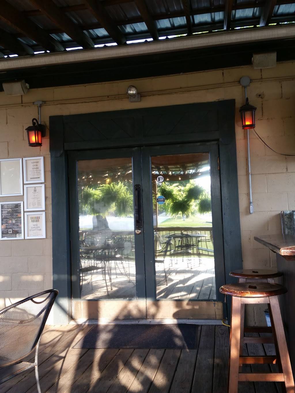 The Coal Yard Restaurant & Lounge | restaurant | 105 Garner St, York, SC 29745, USA | 8036849653 OR +1 803-684-9653