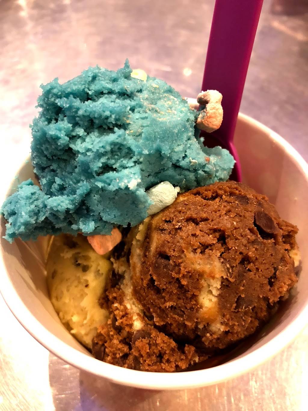 Scooped Cookie Dough Bar | restaurant | 835 N Michigan Ave, Chicago, IL 60611, USA | 3129129506 OR +1 312-912-9506