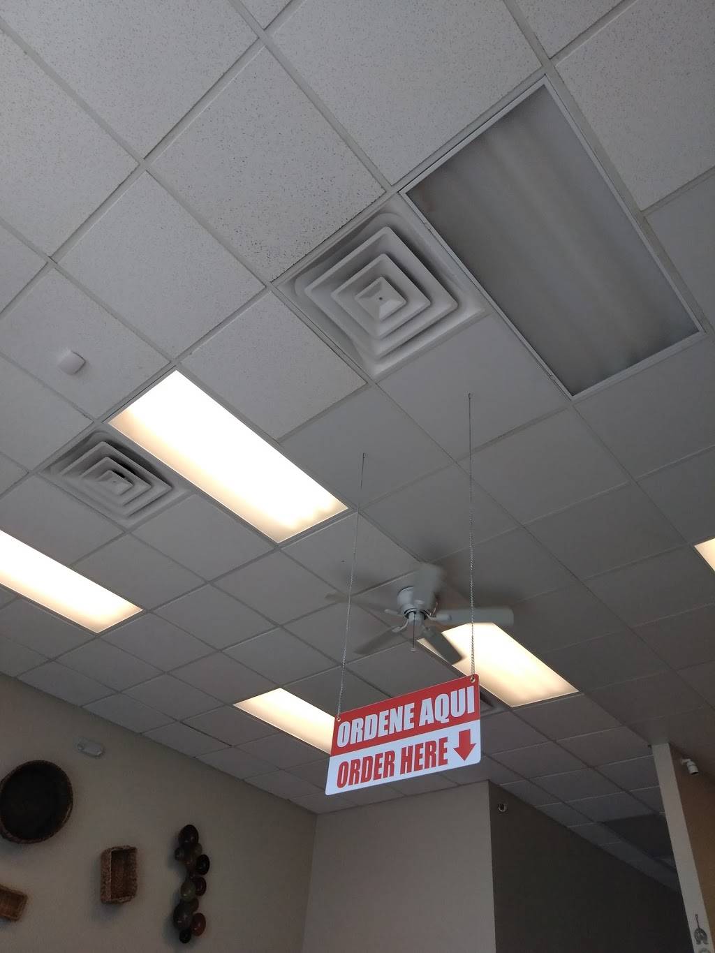 Carnitas Y Tortilleria Las Michoacanas | restaurant | 1585 E Broad St, Mansfield, TX 76063, USA | 6825181571 OR +1 682-518-1571