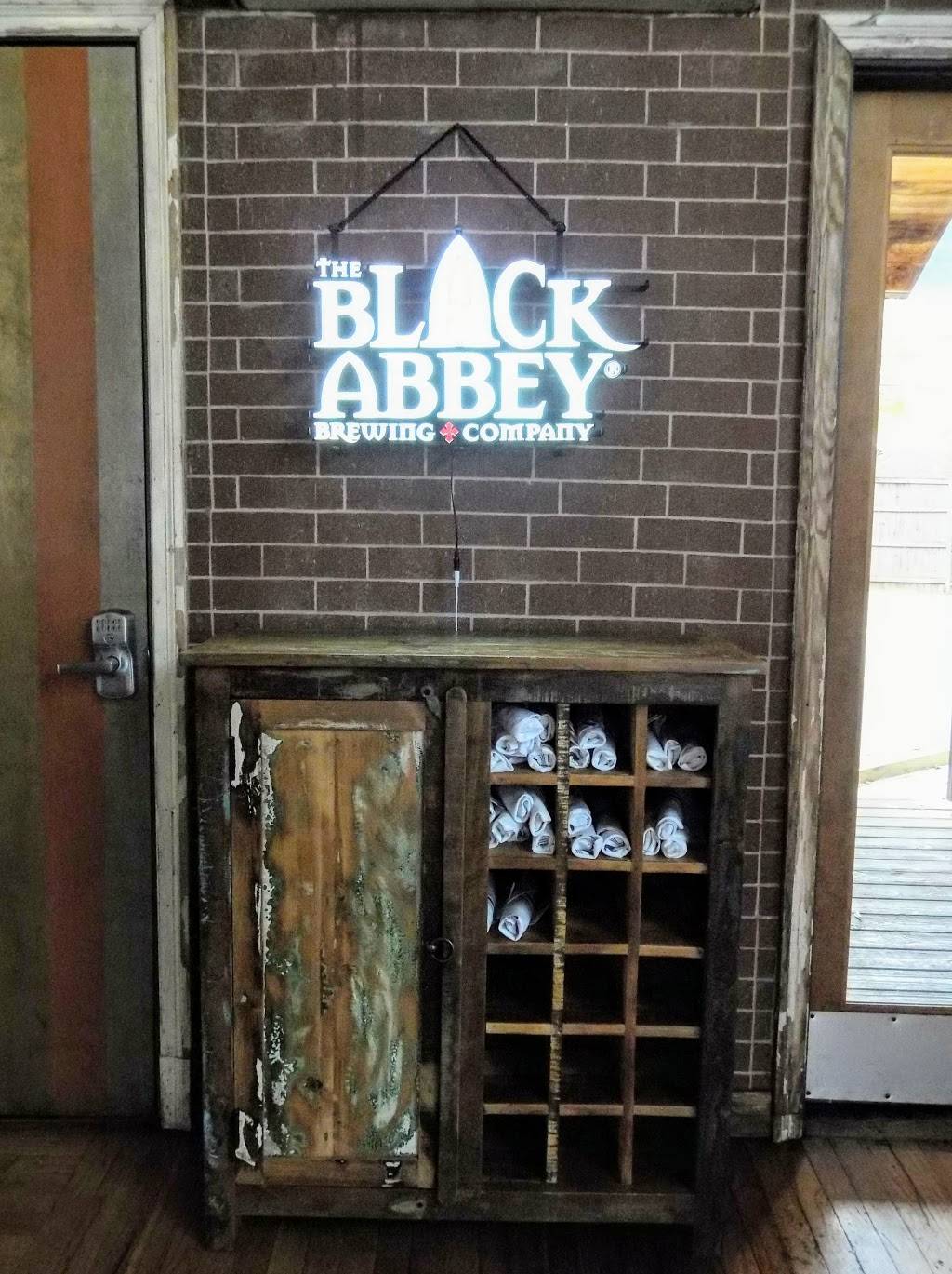 Brothers Burger Joint | restaurant | 2821 Bransford Ave, Berry Hill, TN 37204, USA | 6153807069 OR +1 615-380-7069