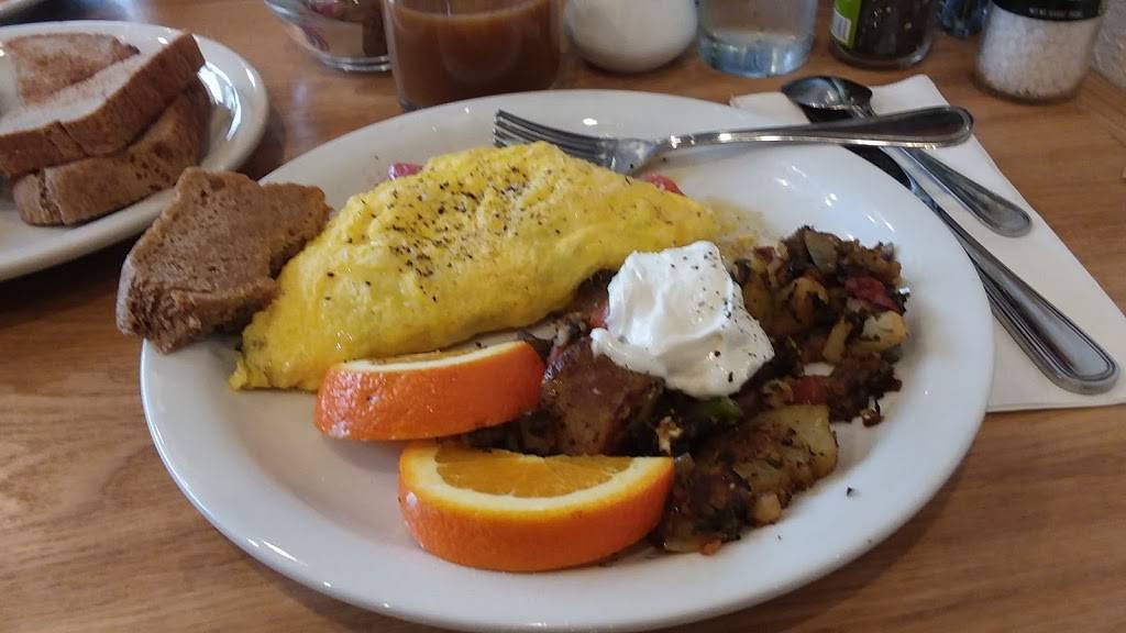 H&Js Restaurant | restaurant | 10841 San Pablo Ave, El Cerrito, CA 94530, USA | 5106479786 OR +1 510-647-9786