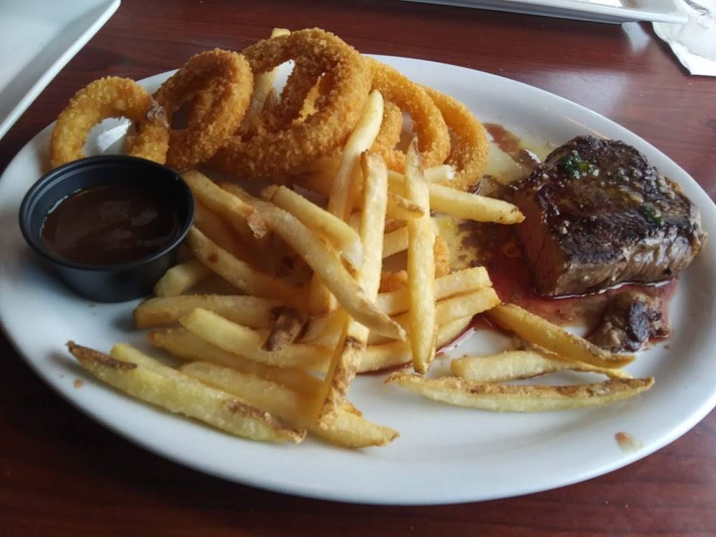 Ruby Tuesday | restaurant | 6749 Fox Centre Pkwy, Gloucester, VA 23061, USA | 8046944955 OR +1 804-694-4955