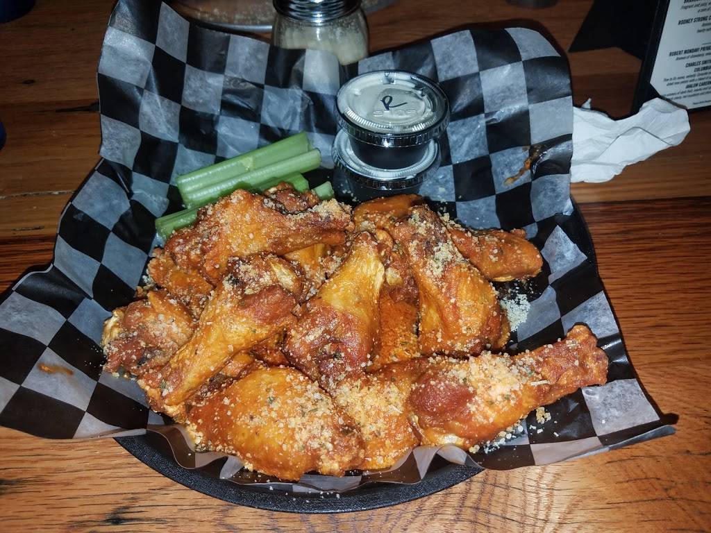 PIZZA CHAPEL | restaurant | 637 10th St, Virginia Beach, VA 23451, USA | 7575782882 OR +1 757-578-2882