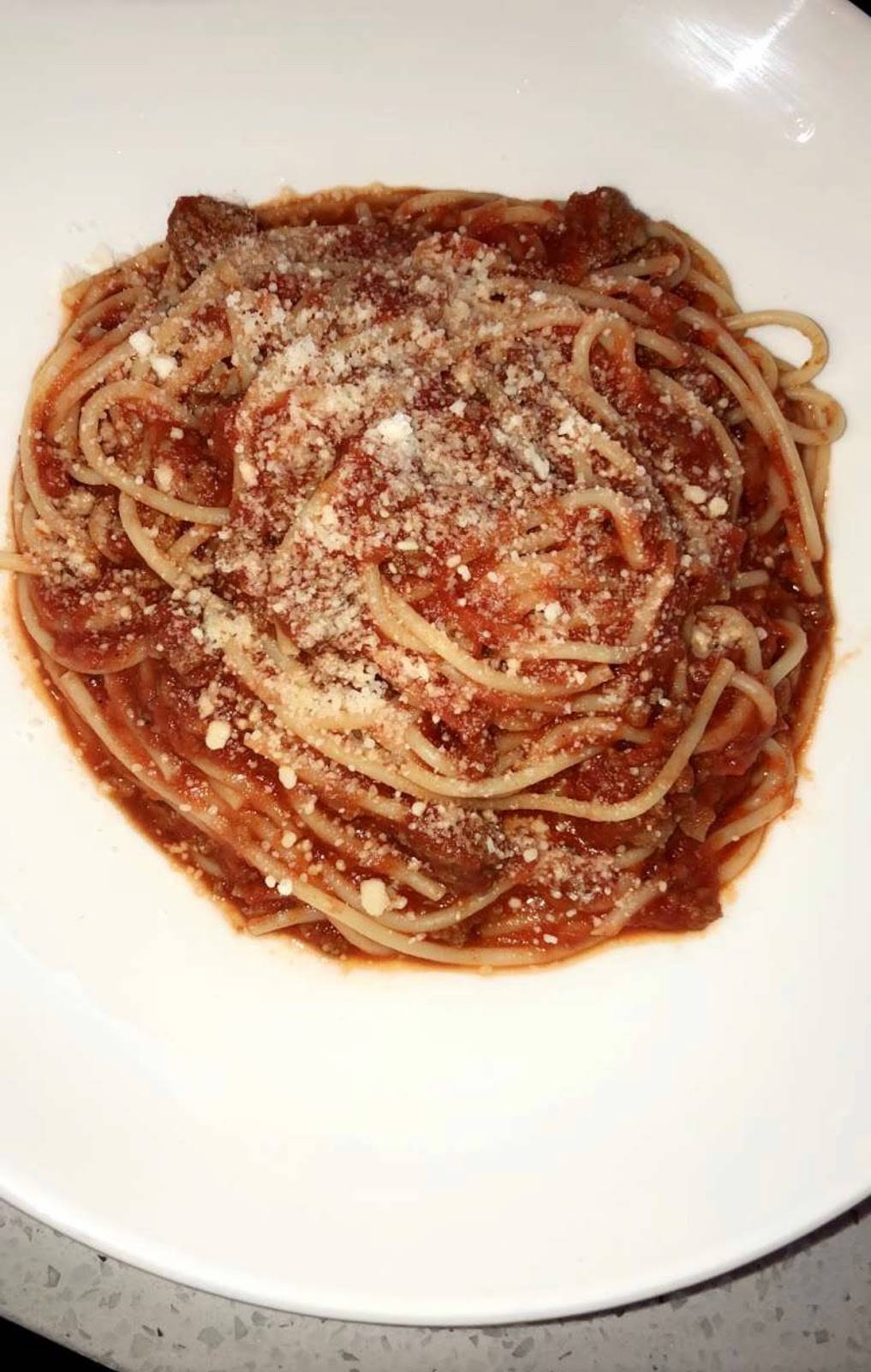 Macks Pizzeria | restaurant | 173 Rue St-Hubert, Laval, QC H7G 2Y3, Canada | 4505756225 OR +1 450-575-6225