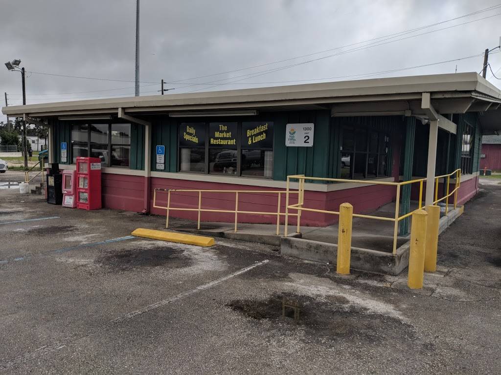 State Market Restaurant | restaurant | 1300 S French Ave # 3C, Sanford, FL 32771, USA | 4073217179 OR +1 407-321-7179