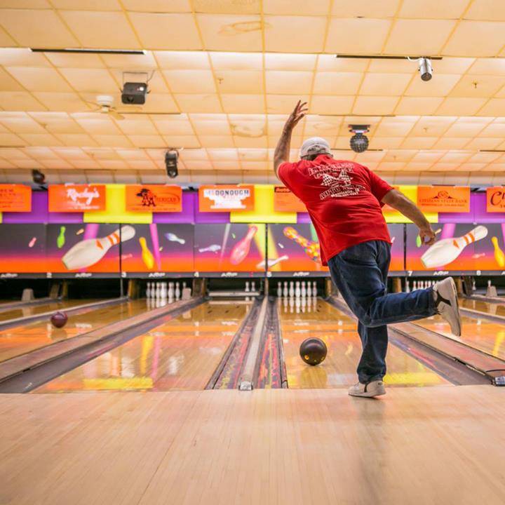 Legacy Lanes | night club | 901 N Birch St, Monticello, IA 52310, USA | 3194655077 OR +1 319-465-5077