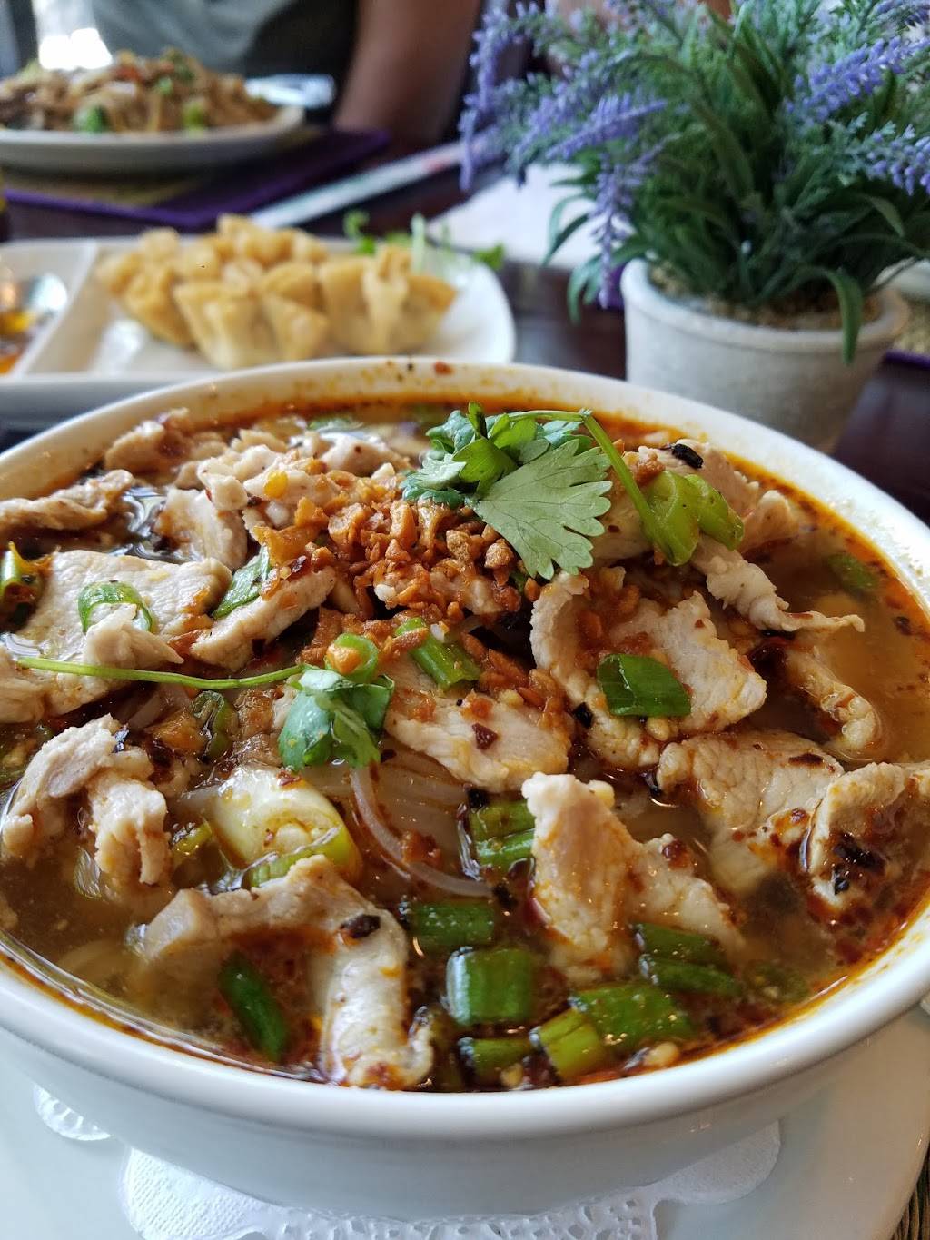 Rom Mai Thai Restaurant | restaurant | 613 Broadway E, Seattle, WA 98102, USA | 2067269058 OR +1 206-726-9058