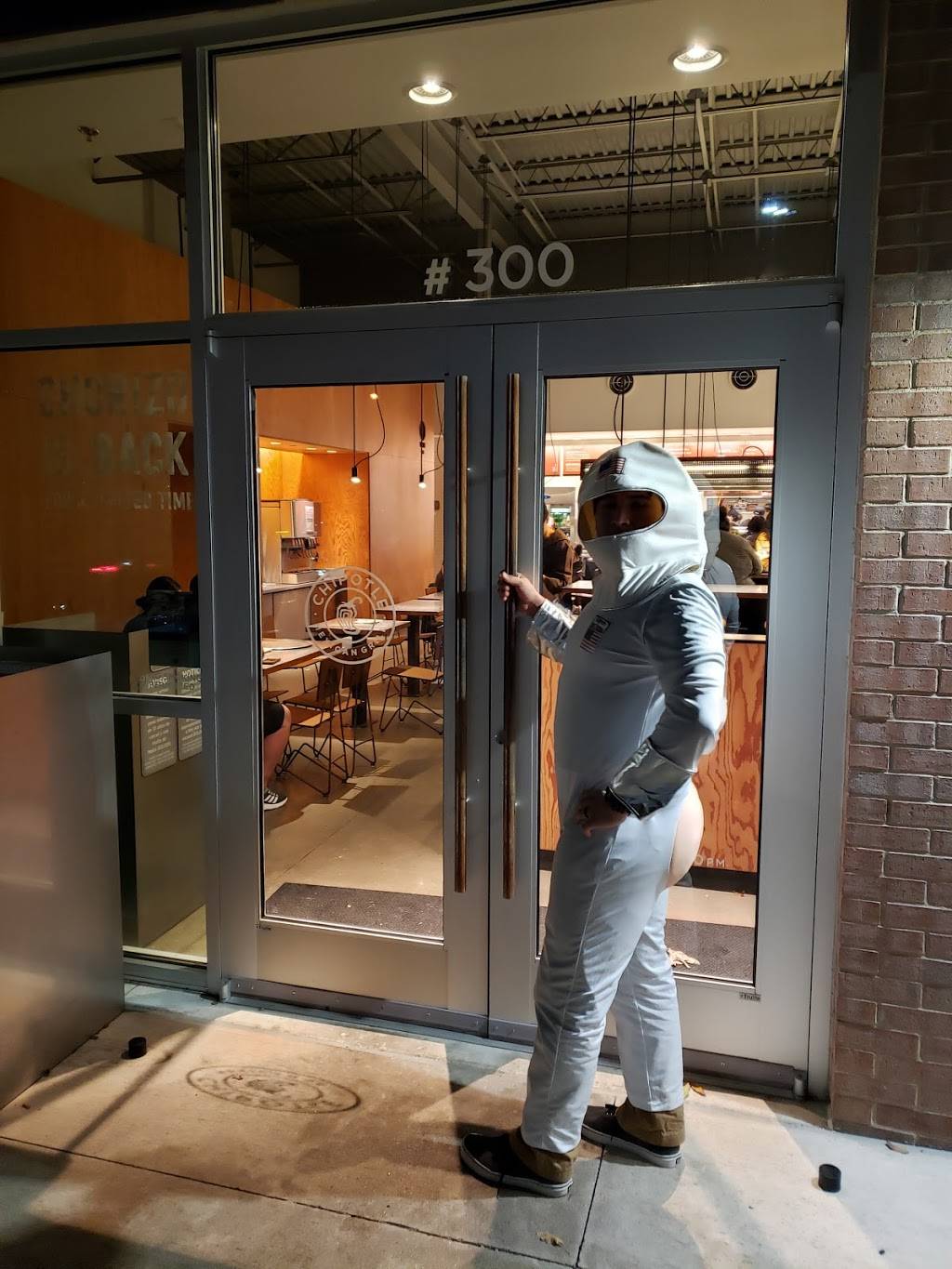 Chipotle Mexican Grill | restaurant | 2424 Farm to Market 685 Ste 300, Pflugerville, TX 78660, USA | 5129895717 OR +1 512-989-5717