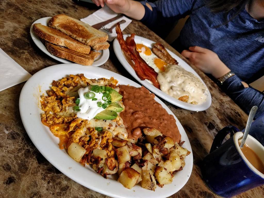 Petes Breakfast House | restaurant | 2055 E Main St, Ventura, CA 93001, USA | 8056481130 OR +1 805-648-1130