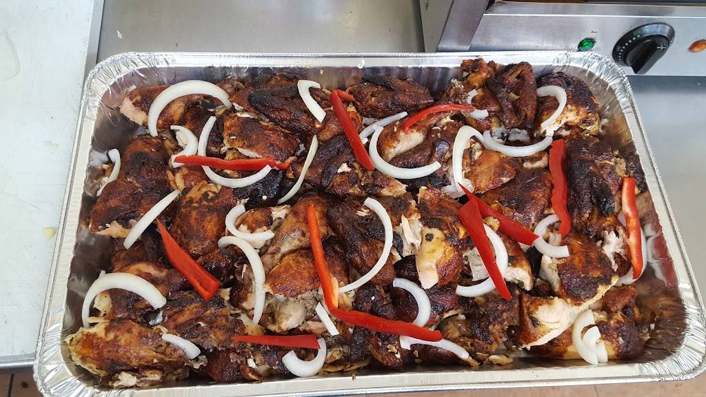 El Pez Dorado Bar & Grill | restaurant | 4323, 678 Essex St, Lawrence, MA 01841, USA | 9789751141 OR +1 978-975-1141