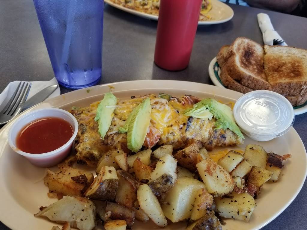 Moms Family Diner #2 | restaurant | 1530 N Elm Pl, Broken Arrow, OK 74012, USA | 9188934781 OR +1 918-893-4781