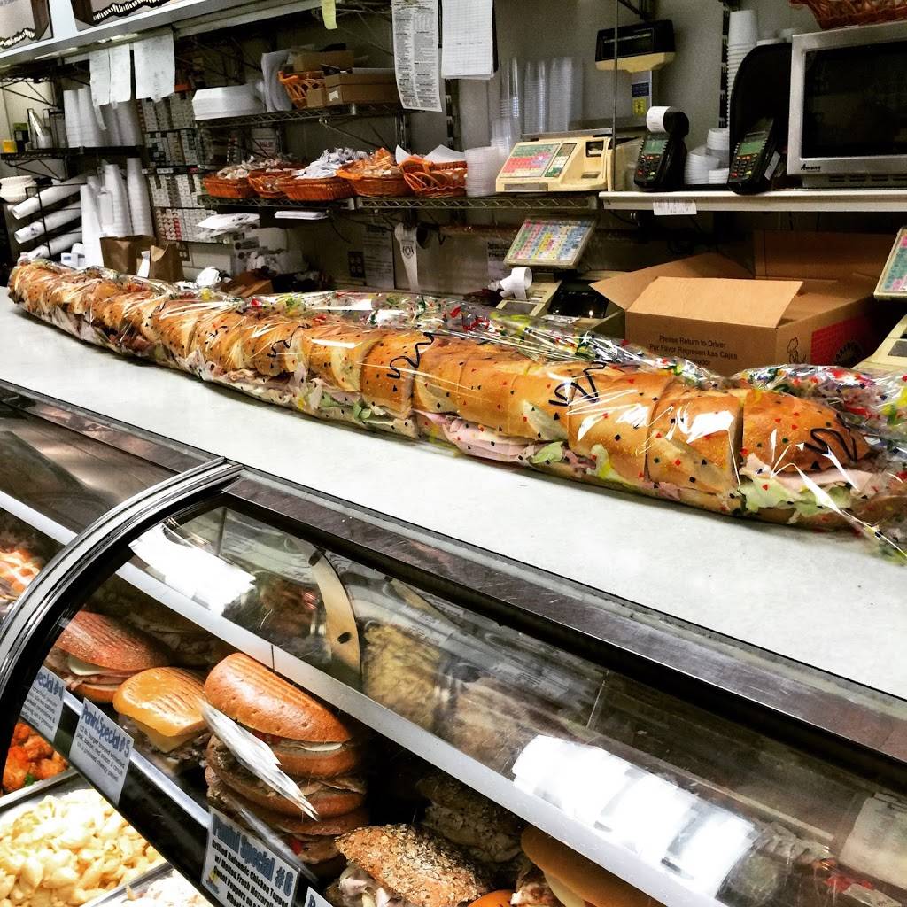 Harbor Delicatessen | meal takeaway | 304 Main St, Port Washington, NY 11050, USA | 5168839597 OR +1 516-883-9597
