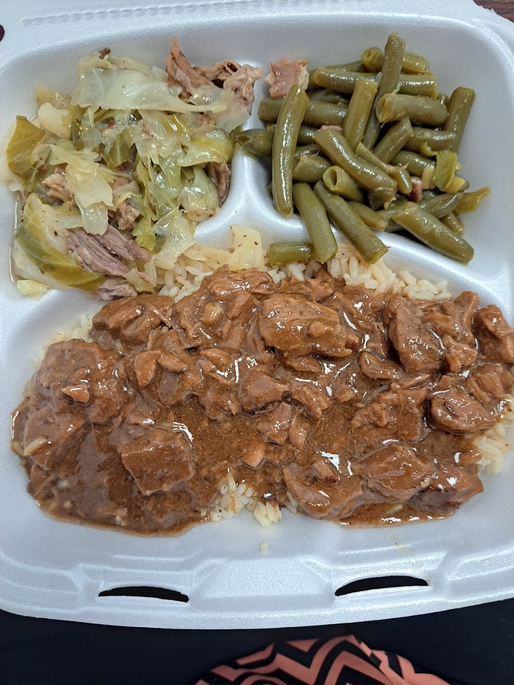 Reds smoked & smashed | restaurant | 311 W 5th St, Lumberton, NC 28358, USA | 9106743663 OR +1 910-674-3663