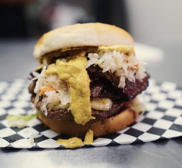 Baby J’s Burgers | restaurant | 1030 E 25th St, Los Angeles, CA 90011, USA | 2135365080 OR +1 213-536-5080