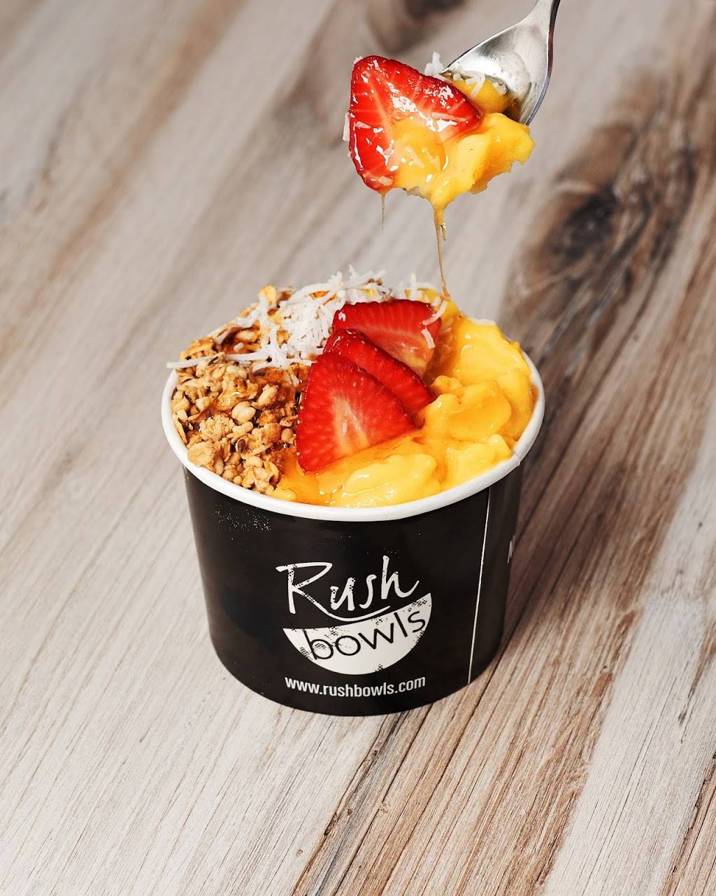 Rush Bowls | restaurant | 5331 E Mockingbird Ln Suite 140, Dallas, TX 75206, USA | 4692063740 OR +1 469-206-3740