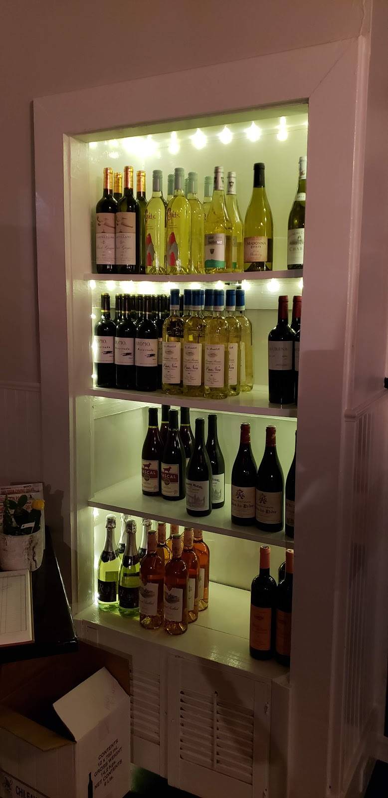 63 Sovereign | restaurant | 63 W Granada Blvd, Ormond Beach, FL 32174, USA | 3862389032 OR +1 386-238-9032