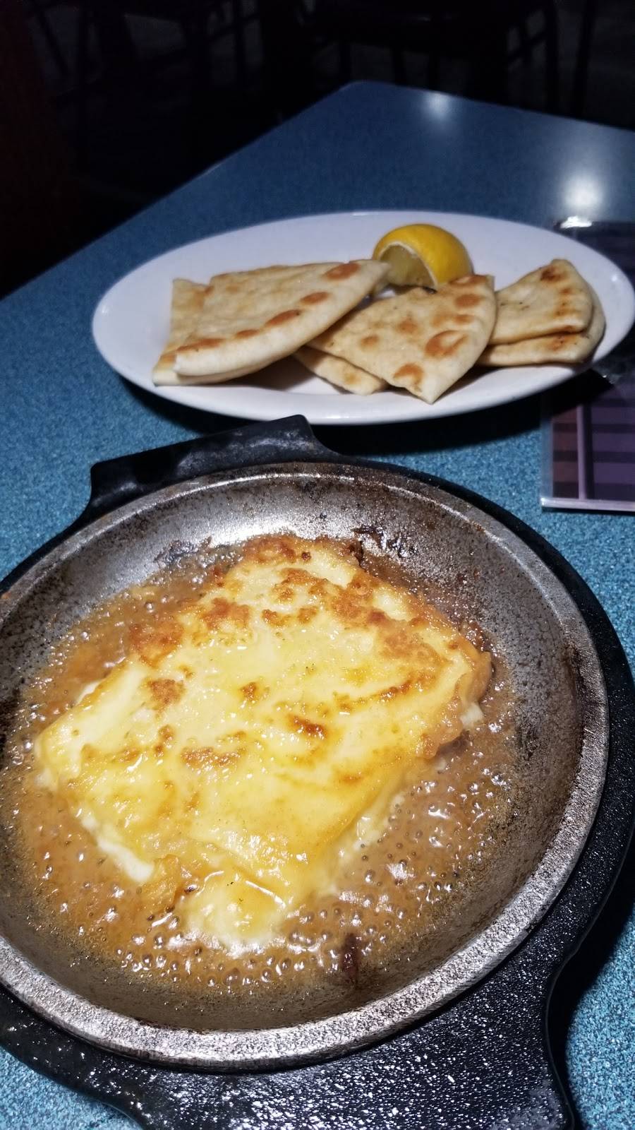 Slip Mahoneys | restaurant | 18480 Fort St, Riverview, MI 48193, USA | 7342855066 OR +1 734-285-5066