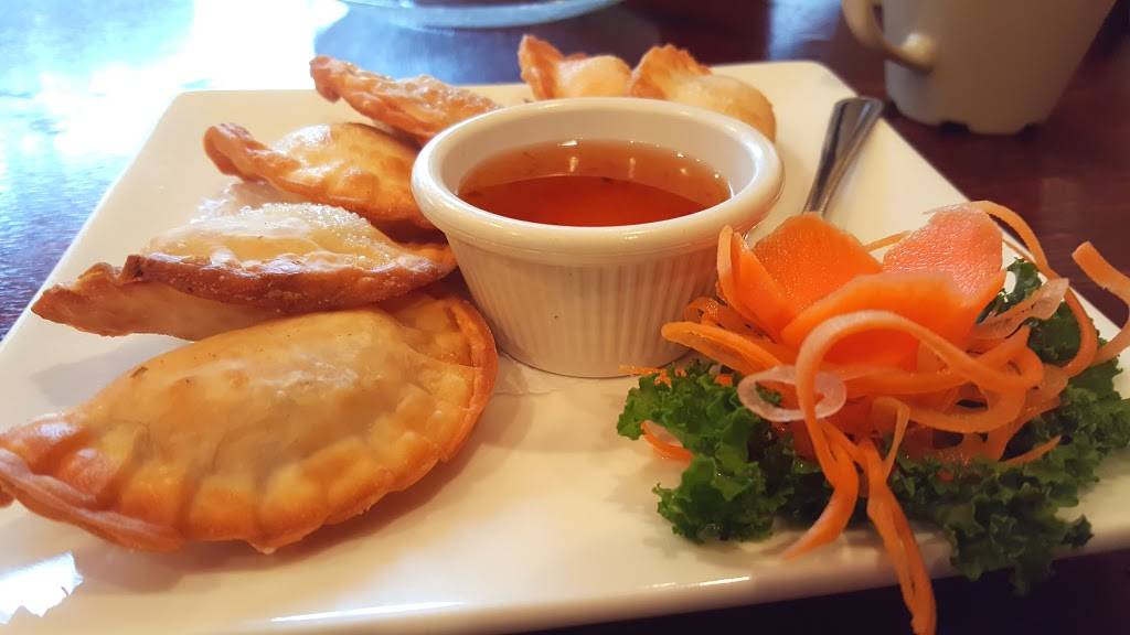 Thai Boo Cuisine | restaurant | 712 Washington St, Norwood, MA 02062, USA | 7812559400 OR +1 781-255-9400