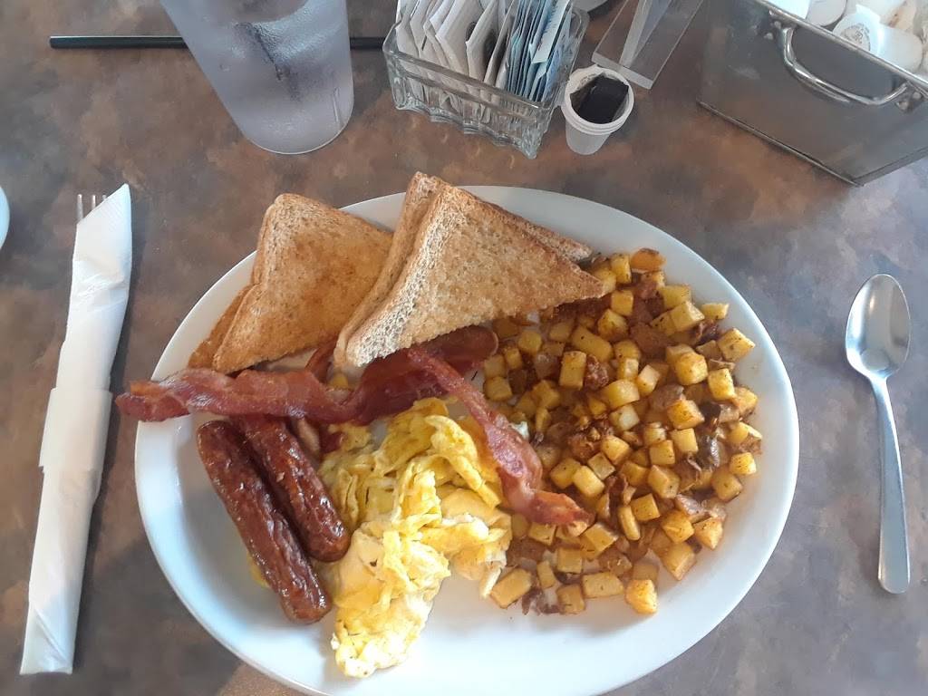 The Clubhouse at Baldoon | restaurant | 7018 Dufferin Ave, Wallaceburg, ON N8A 4M8, Canada | 5196272366 OR +1 519-627-2366