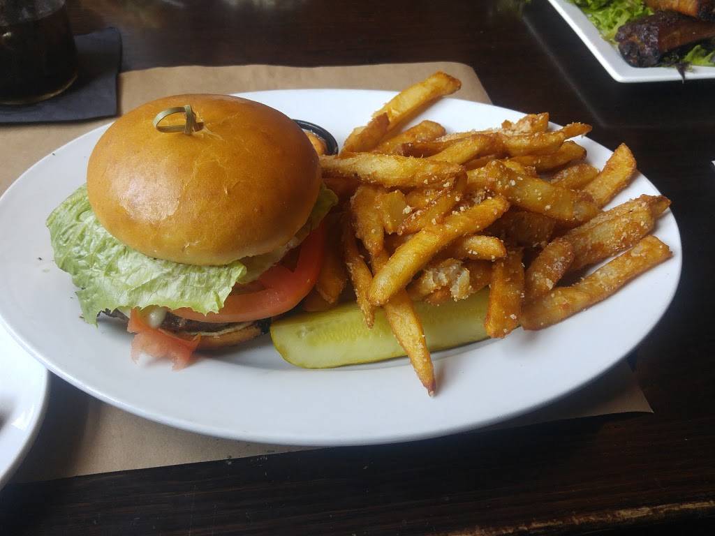 The Hideaway | restaurant | 1439 Odenton Rd, Odenton, MD 21113, USA | 4108747300 OR +1 410-874-7300