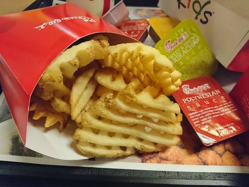 Chick-fil-A | restaurant | 501 Memorial Dr, Chicopee, MA 01020, USA | 4135924500 OR +1 413-592-4500