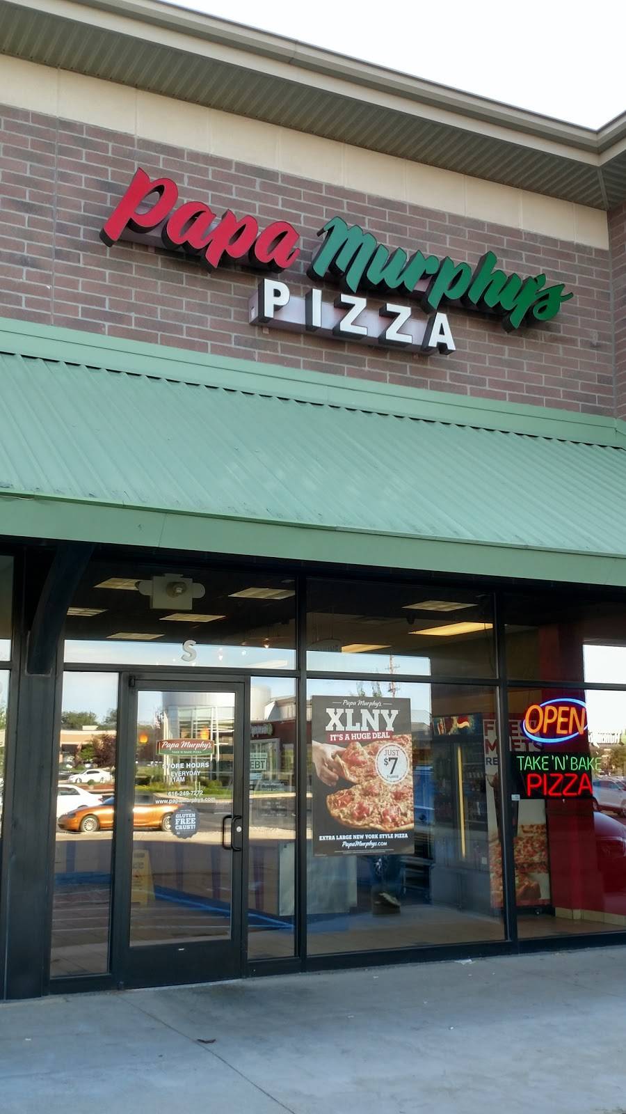 Papa Murphys Take N Bake Pizza | meal takeaway | 5751 Byron Center Ave SW, Wyoming, MI 49519, USA | 6162497272 OR +1 616-249-7272