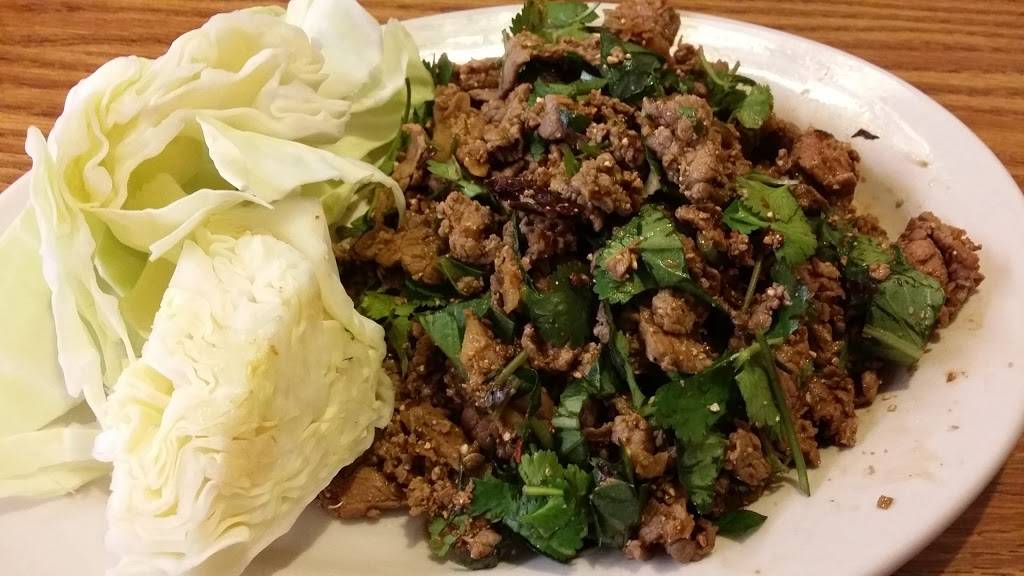 Bamboo Hut Chinese & Thai Cuisine | restaurant | 1122 E Grand Ave, Rothschild, WI 54474, USA | 7152984132 OR +1 715-298-4132