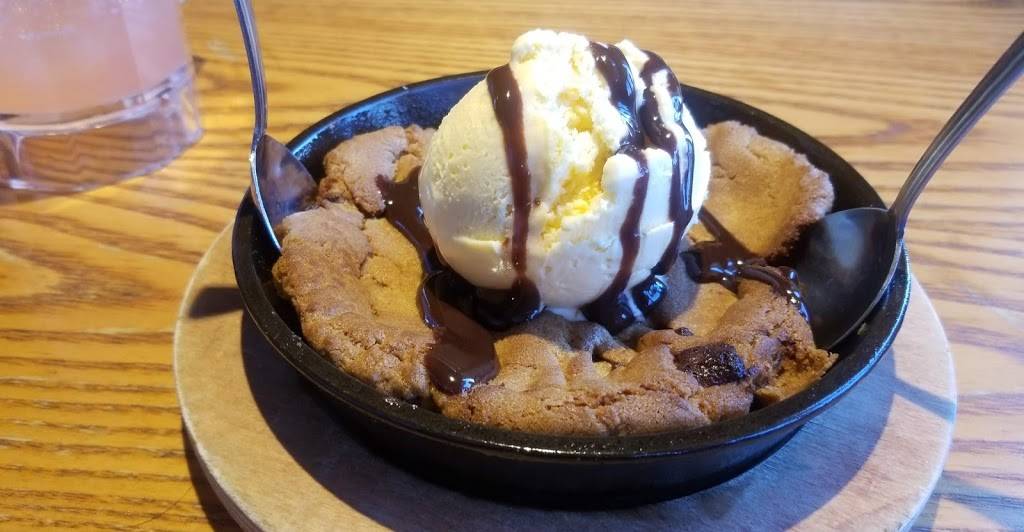 Chilis Grill & Bar | meal takeaway | 1165 US-46 E, Little Falls, NJ 07424, USA | 9737850005 OR +1 973-785-0005