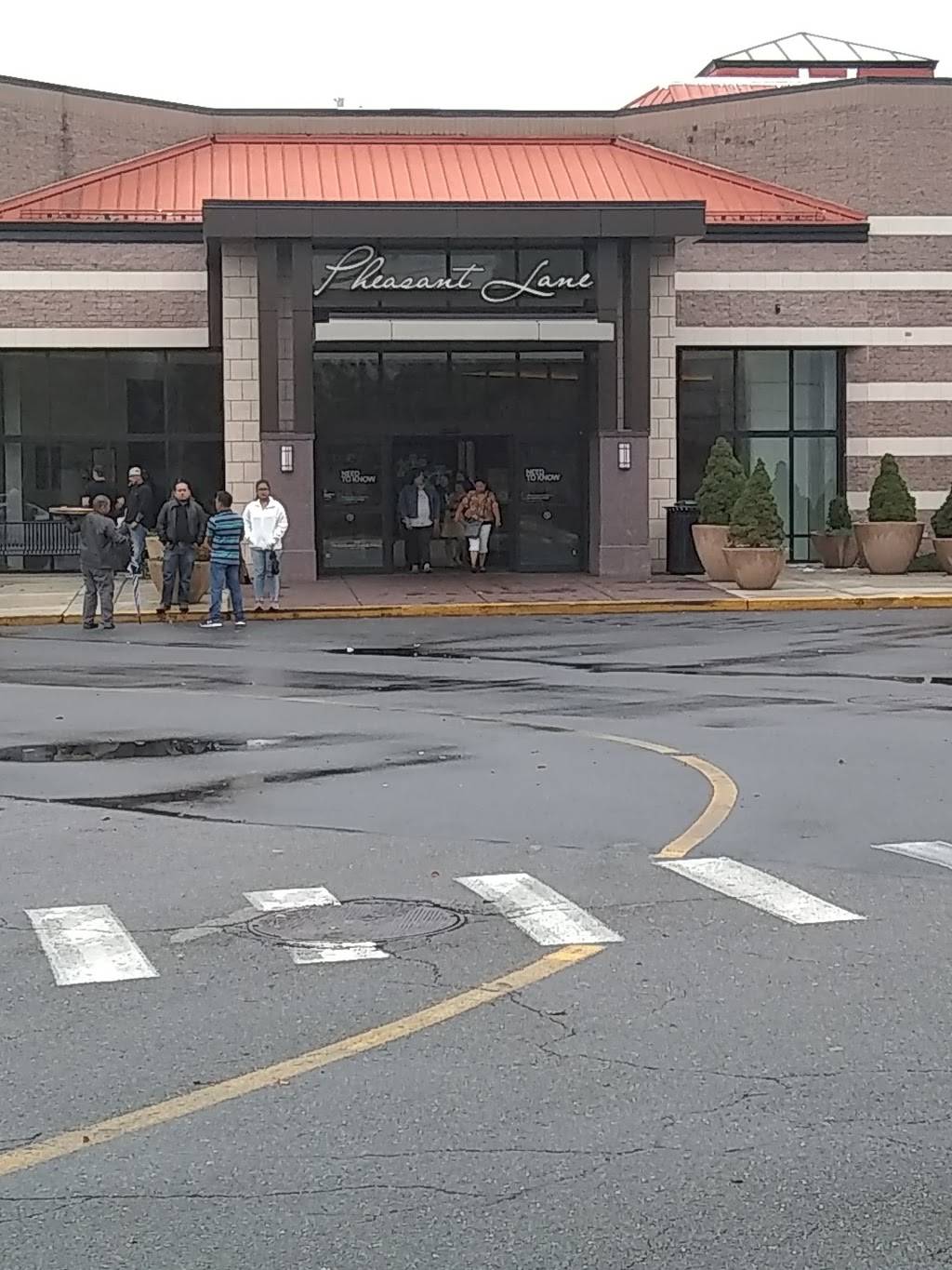 Taco Bell | restaurant | 310 Daniel Webster Hwy, Nashua, NH 03060, USA | 6038888181 OR +1 603-888-8181