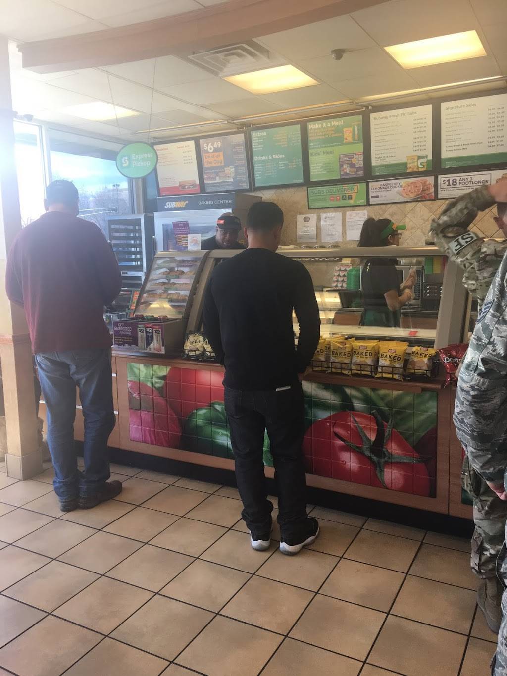 Subway | meal takeaway | 5525 Gibson Blvd SE, Albuquerque, NM 87108, USA | 5052329088 OR +1 505-232-9088