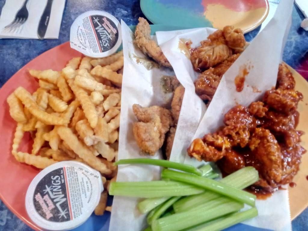 Wings Over Springfield | restaurant | 1219 Parker St, Springfield, MA 01129, USA | 4137839464 OR +1 413-783-9464