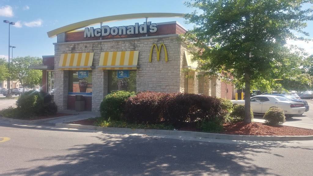 McDonalds | cafe | 2057 Tiger Town Pkwy, Opelika, AL 36801, USA | 3347450200 OR +1 334-745-0200