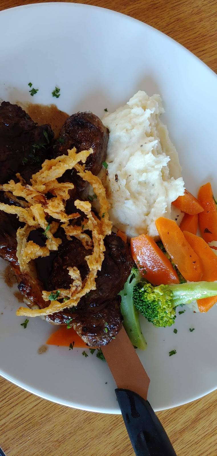 Evelyns Restaurant | restaurant | 250 Reservation Rd suite b, Marina, CA 93933, USA | 8316417514 OR +1 831-641-7514